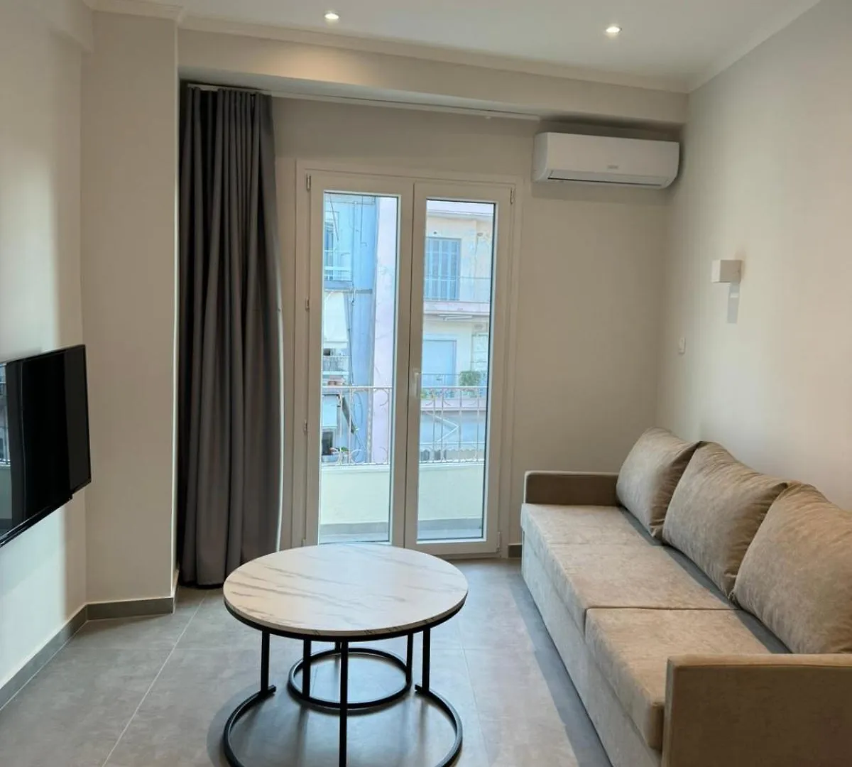 Ifestos-Your Urban Stay Salonic